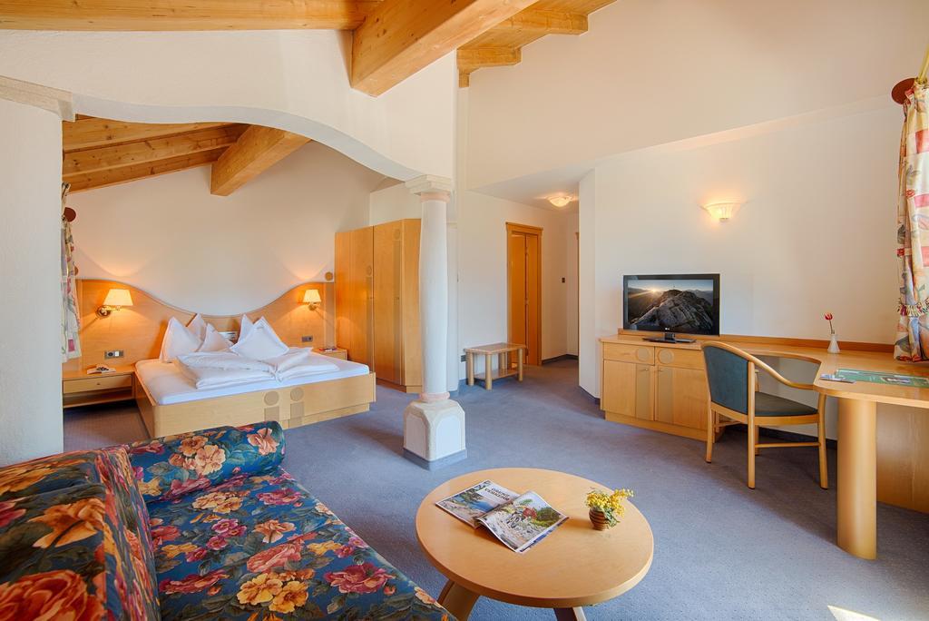 Hotel Gissbach Brunico Dış mekan fotoğraf